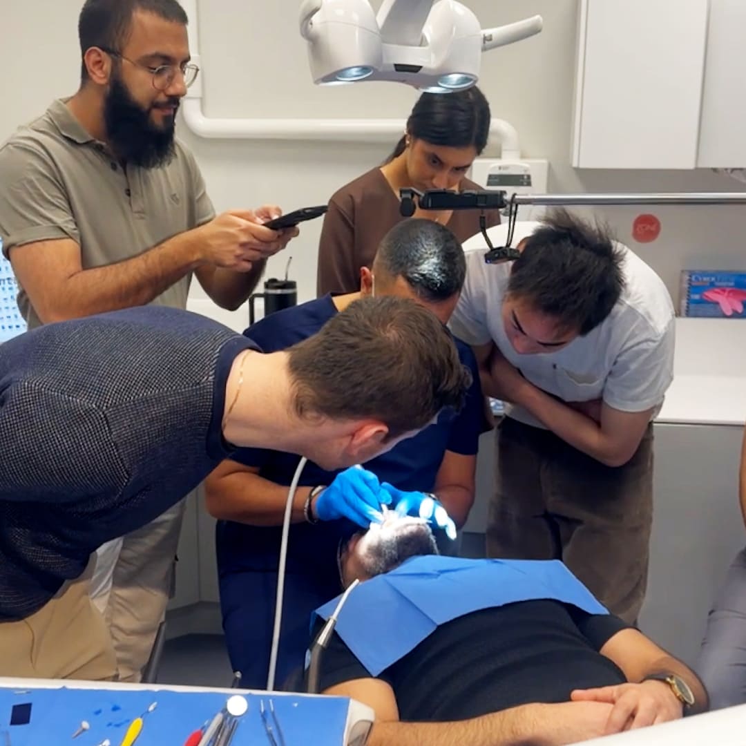 Live Free Hand Veneers Masterclass - Image 3 Live Free Hand Veneers Masterclass - Image 3